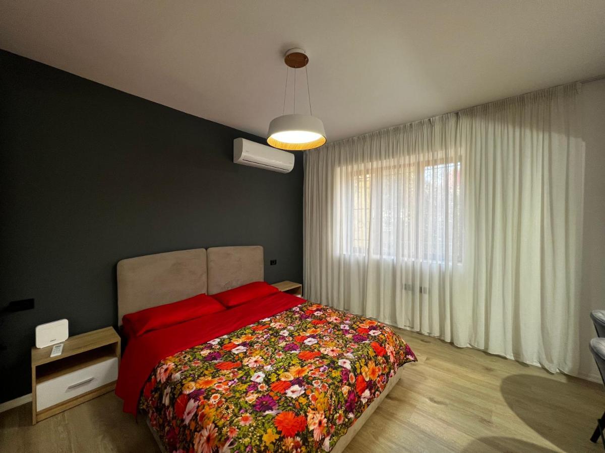 Amion Apartment In Center Of Tirana Exterior photo
